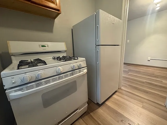 Royal Gardens Apartments — Photo 51