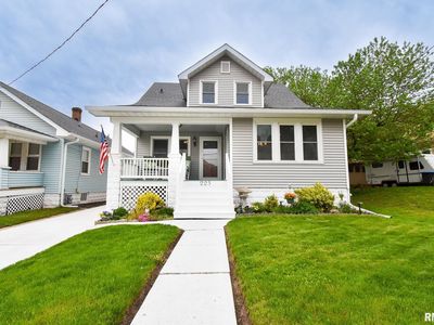 225 Harding Blvd, East Peoria, IL, 61611