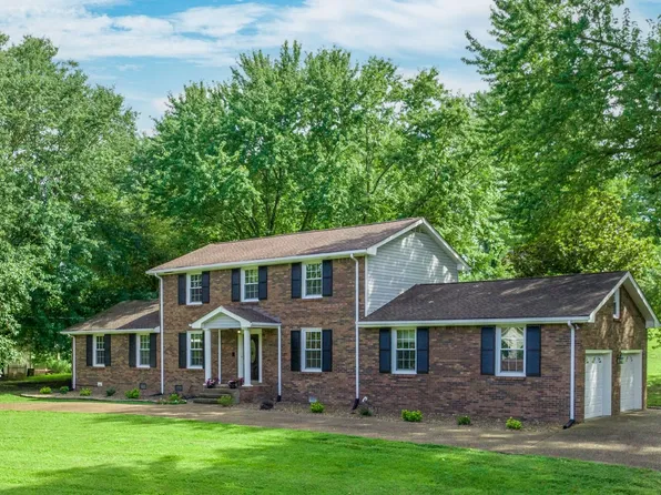 953 Bay Dr, Old Hickory, TN 37138