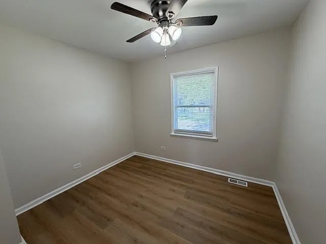 22497 Yates Ave — Photo 3