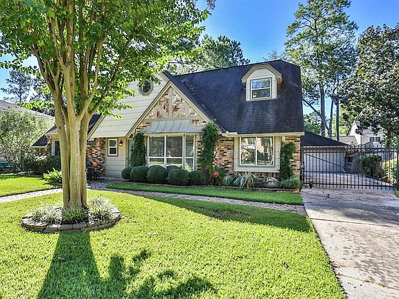 2nd image of 14915 Chadbourne Dr