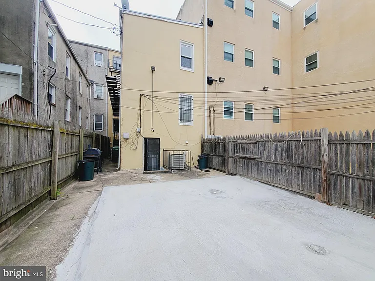 1131 N Gilmor St #2 — Photo 22