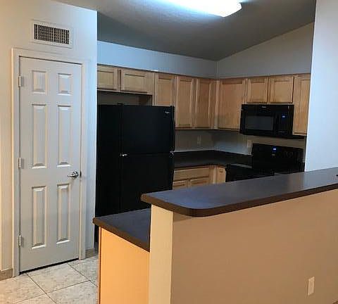 4th image of 12825 W Mandalay Ln