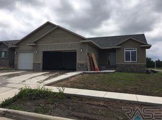 4421 W Ballard St, Sioux Falls, SD 57108