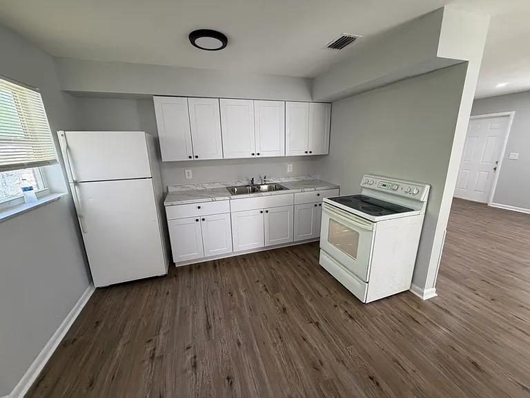 926 S F St #1 — Photo 9