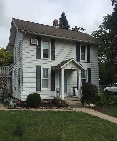230 W Main St #1 — Photo 2