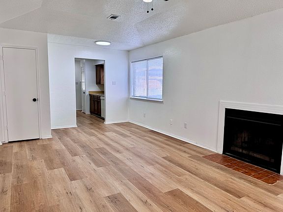 3rd image of 5623 Hearthwood Ct