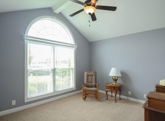 5th image of 308 Parkland Trce