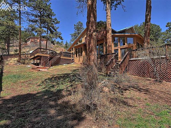 3rd image of 950 Sun Valley Dr