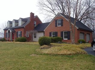 1251 Drewrys Hill Rd, Vinton, VA 24179