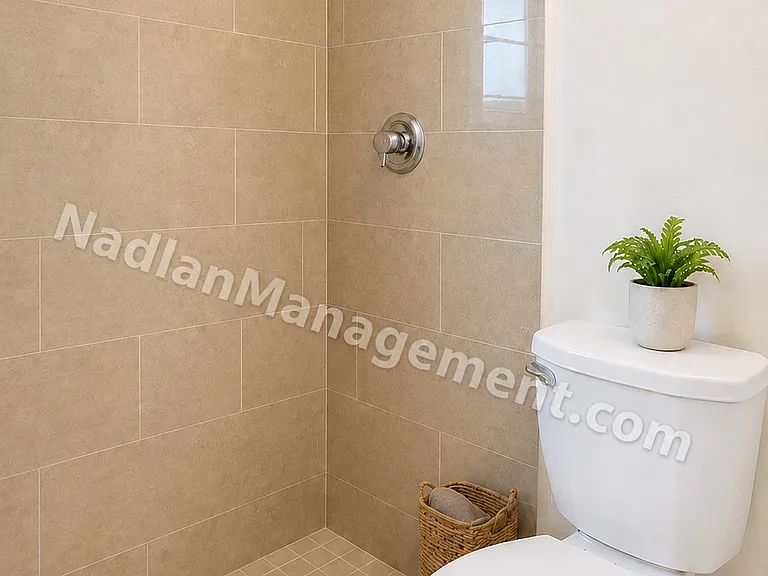 223 NW 12th St #4 — Photo 6