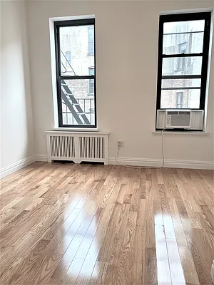 Rented by CitySites Real Estate Group | media 17