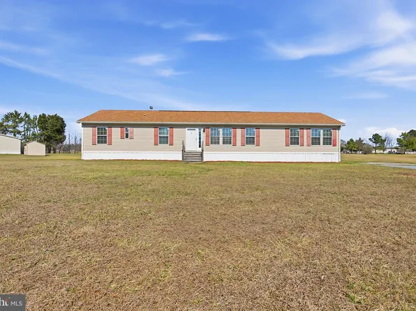 100 Mels Dr #1, Felton, DE 19943