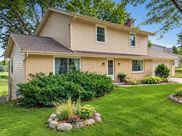 2721 Minot LANE, Waukesha, WI 53188