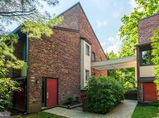 905 Mountainview Dr, Wayne, PA 19087