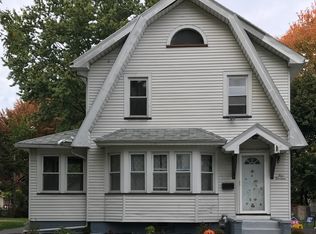 414 Simpson Rd, Rochester, NY 14617