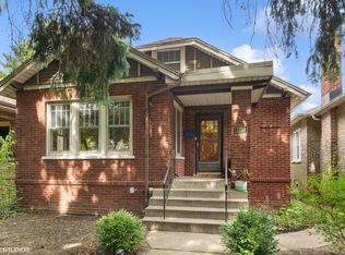 1750 W Columbia Ave, Chicago, IL