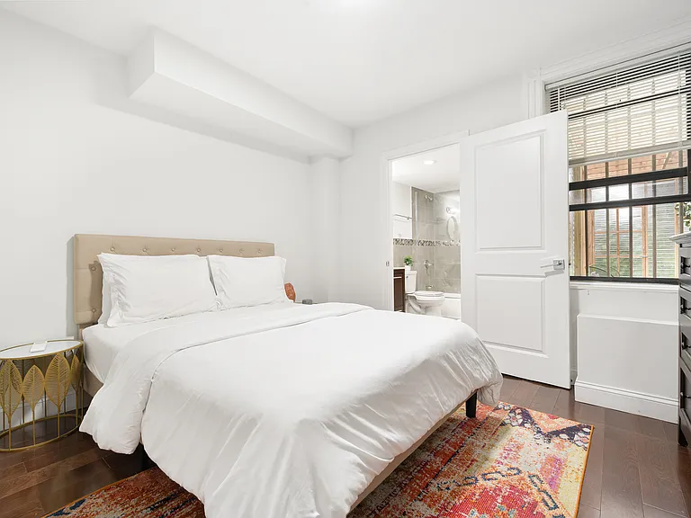 1227 Dean St #1 — Photo 10