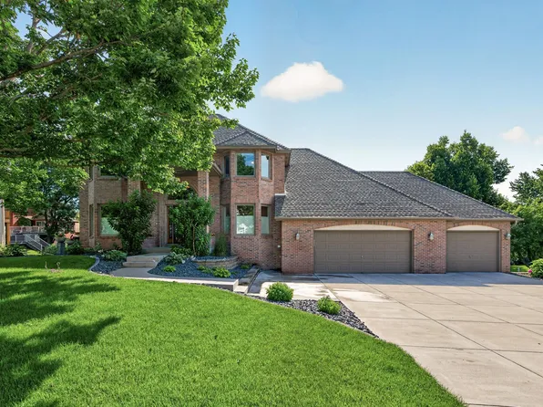 4283 Hillview Ln, Vadnais Heights, MN 55127