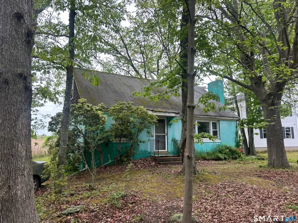 55 Woodland Drive, Old Saybrook, CT 06475