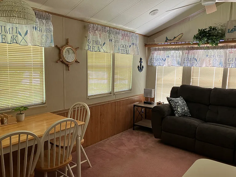 150 Dogwood Cir — Photo 17