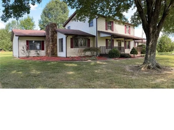 20908 New Market Road, Marysville, IN 47141