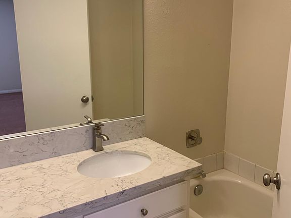 5th image of 1141 Cabrillo Park Dr