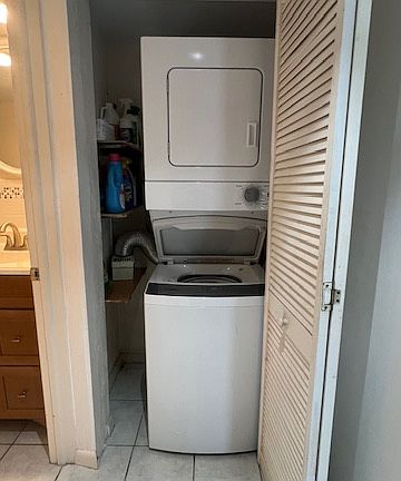 5th image of 1014 Manatee Rd APT F307