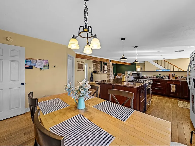 700 Blue Ridge Dr — Photo 22