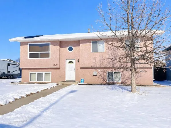 200 SW Upland Blvd W, Brooks, AB T1R 0R1