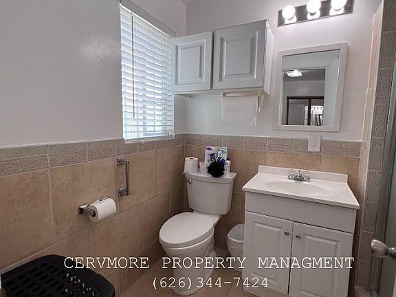 3rd image of 7018 Nagle Ave