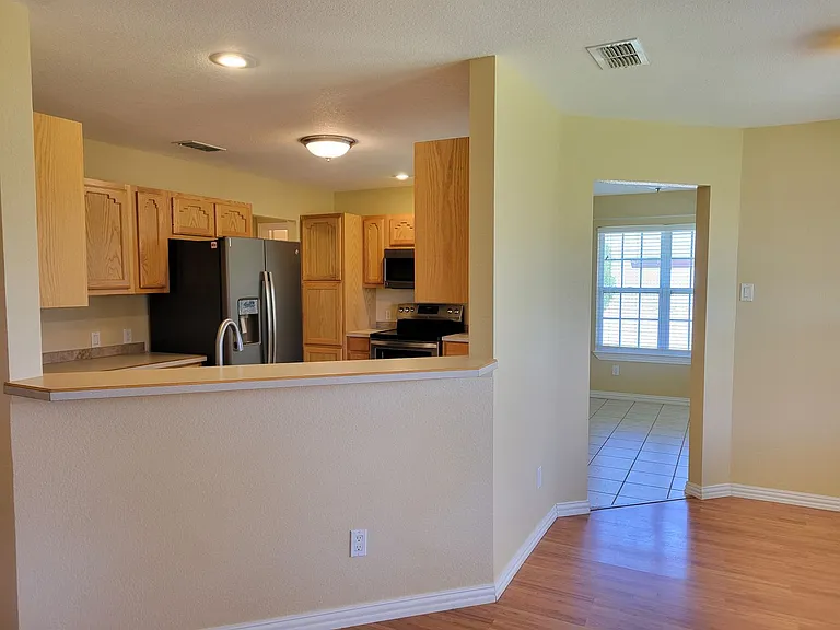 2301 Jadyn Ln — Photo 10