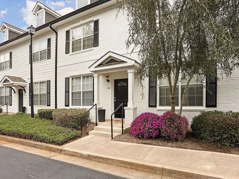 Sundance Creek Townhomes — Photo 21