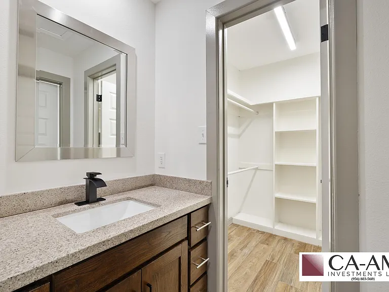 1123 Quamasia Ave — Photo 9