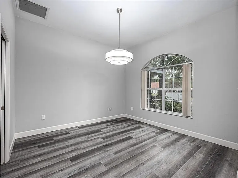 2103 SW 75th Ter — Photo 10