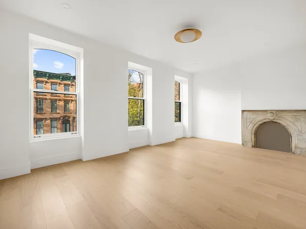 91 Saint James Place image 7 of 16