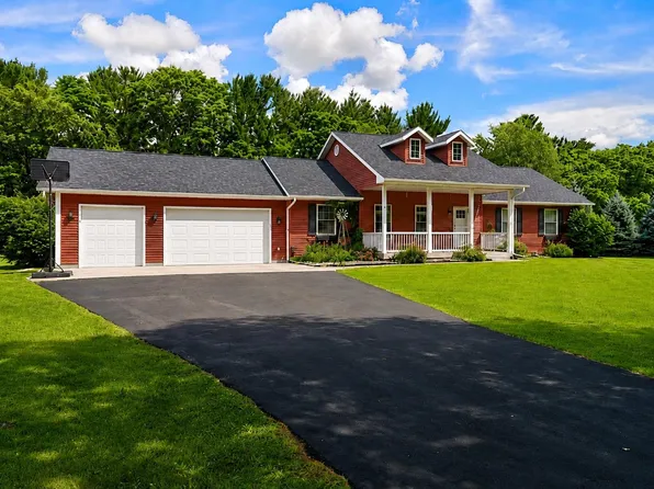 S12951 Ivy Ln, Spring Green, WI 53588