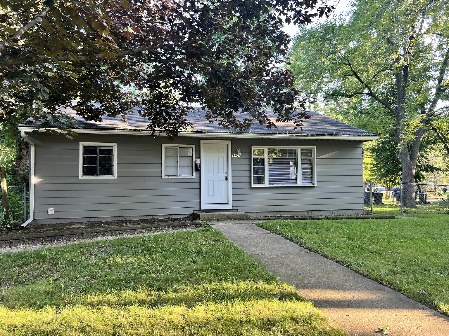 3101 Ezekiel Ave photo 1