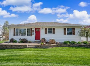 1101 Staub Ct NE, Cedar Rapids, IA 52402