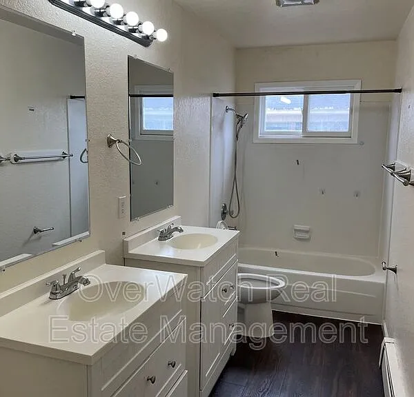 827 E 11th Ave #4 — Photo 1