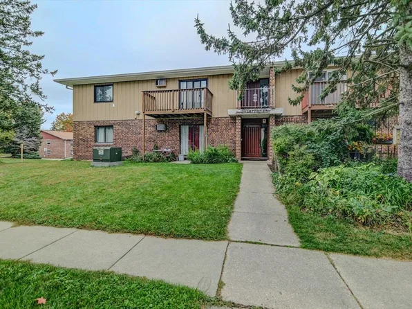2829 Coho St APT 6, Madison, WI 53713