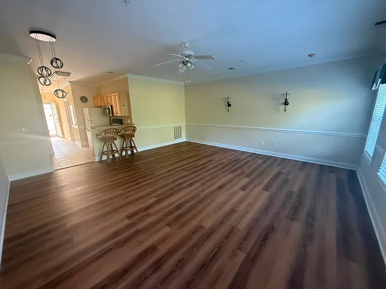 4880 Dahlia Ct #103 — Photo 2