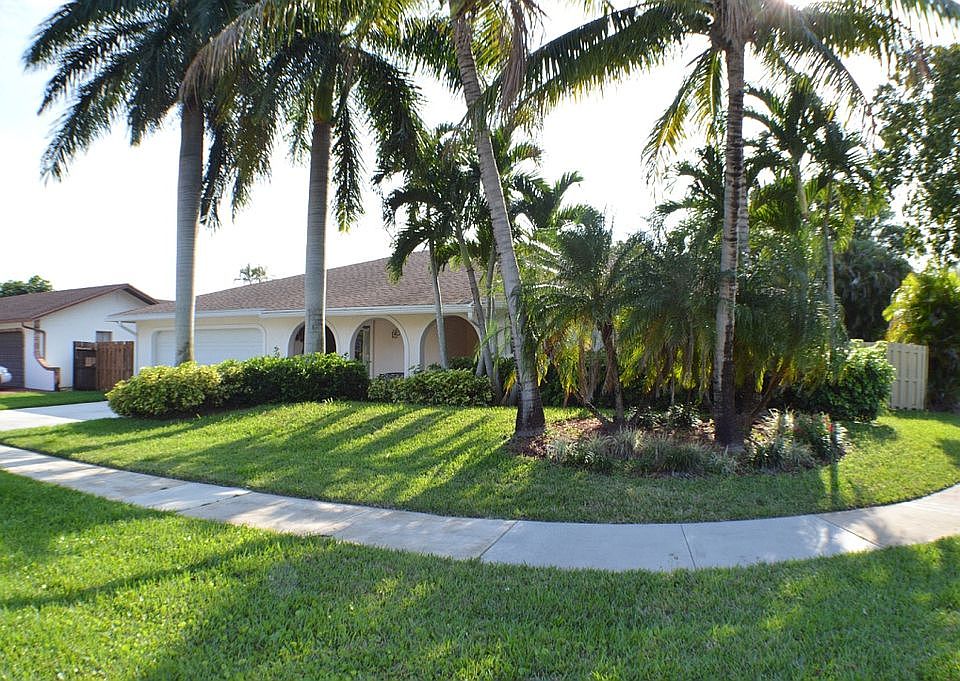 17631 Holly Brook Way 