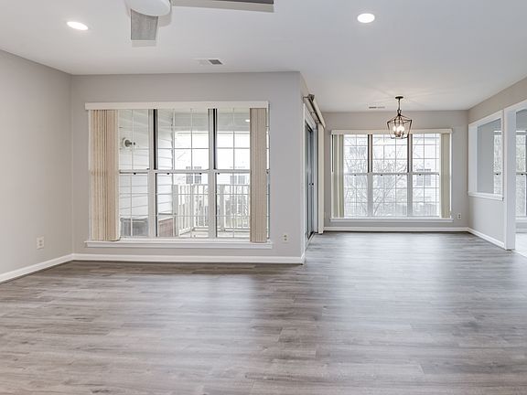 3rd image of 11205 Rienzi Pl APT 202