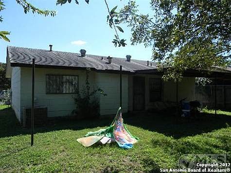 2nd image of 2515 Gibbens St