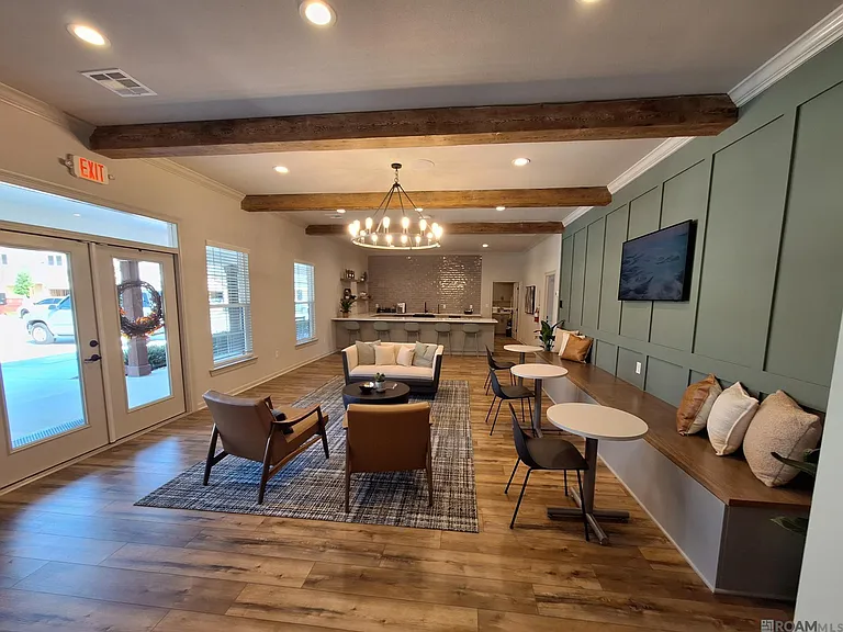 8028 Pine Valley Dr — Photo 20