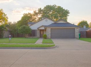 6121 Jessica Way, Rowlett, TX 75089