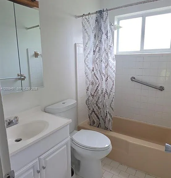 250 NE 41st St #250 — Photo 16