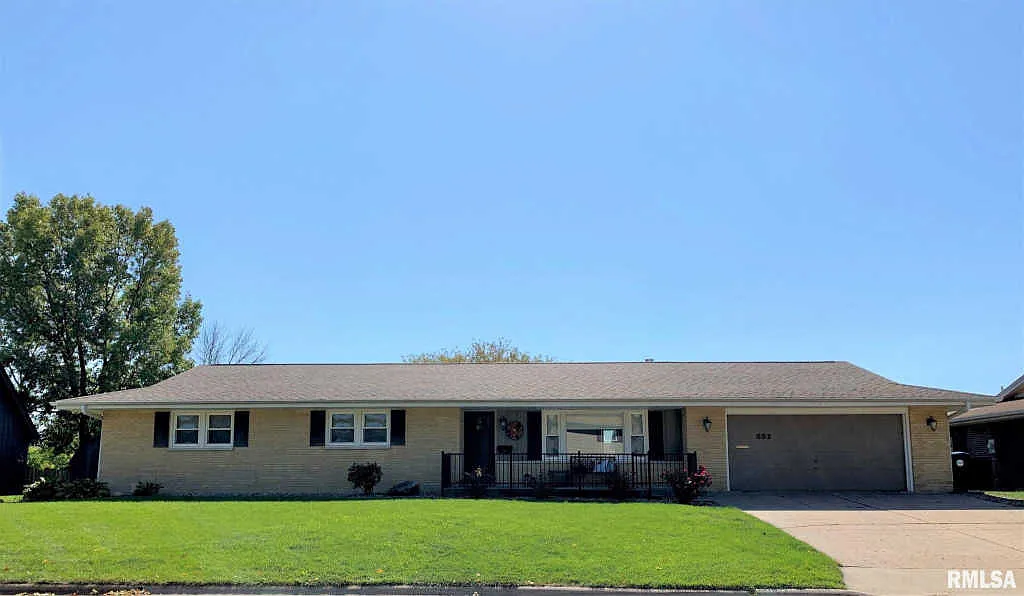 552 E Idlewood St photo 1
