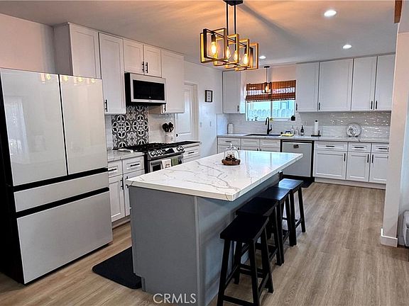 2nd image of 1590 Sabina Cir